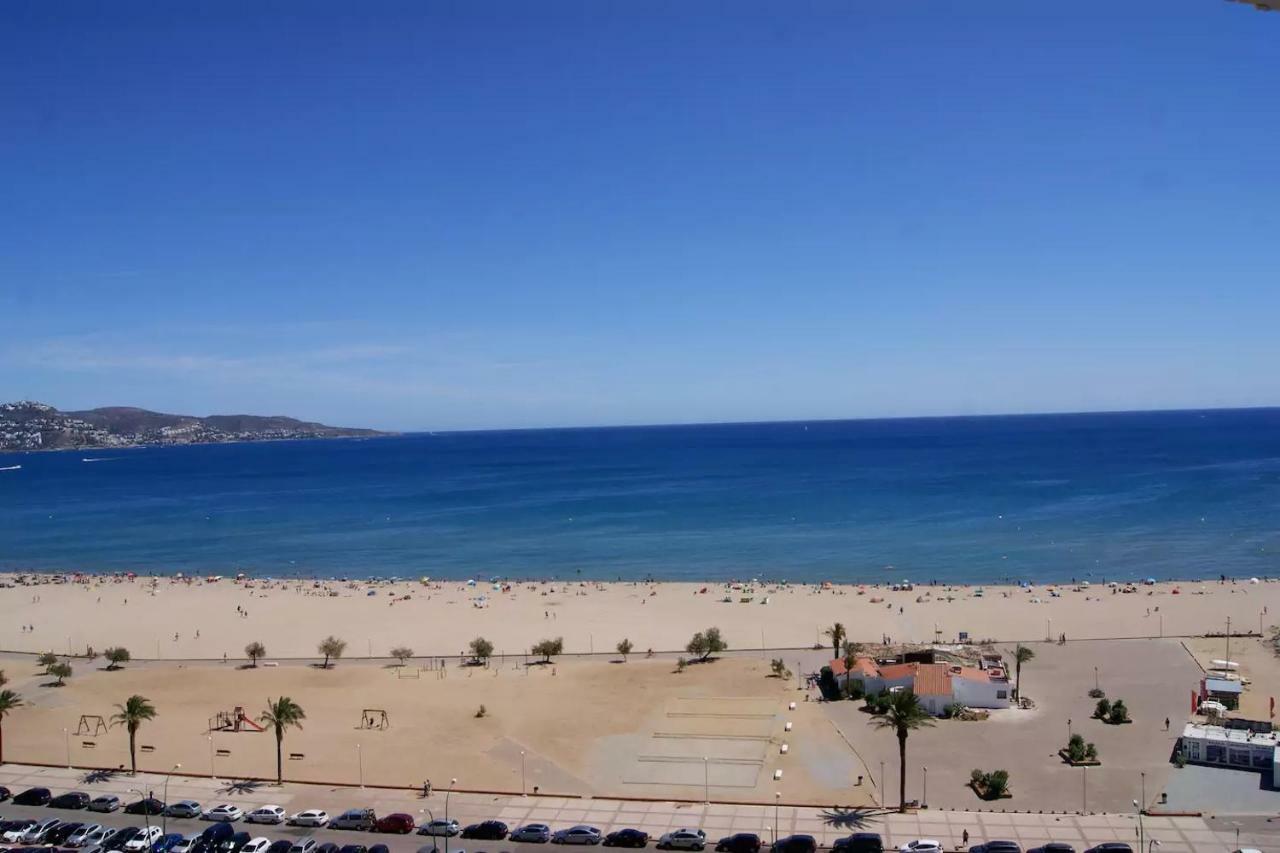 Holidays P14 Sea View Empuriabrava Εξωτερικό φωτογραφία
